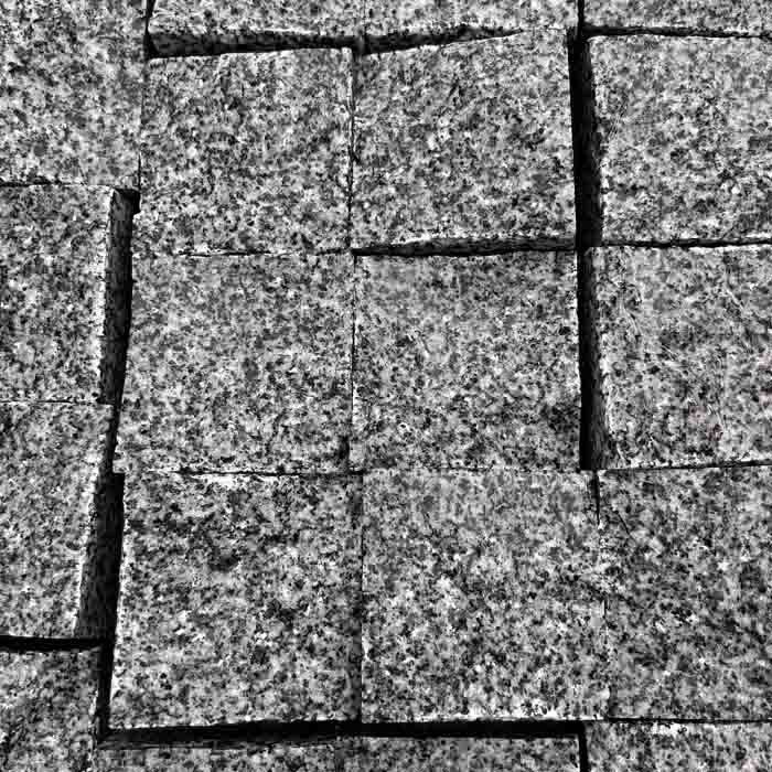 grey cobblestone driveway